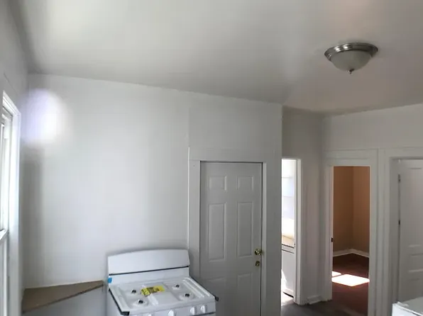 1957 S 11th St, Milwaukee, WI 53204