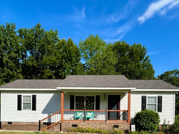 104 Chelsea Drive, Snow Hill, NC 28580
