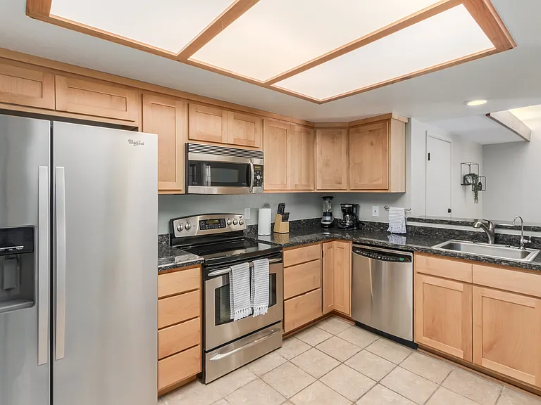 4279 N River Grove Cir #126 — Photo 8