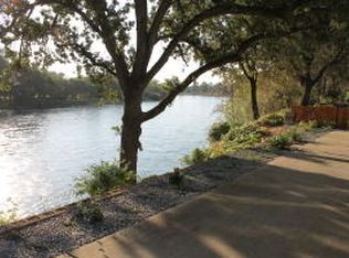 2865 Lilac Ln, Redding, CA 96001