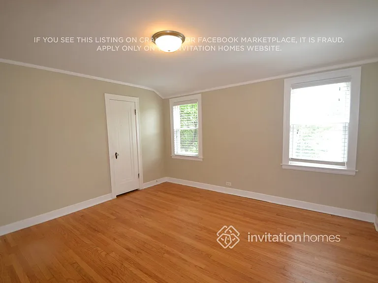 2904 N McVicker Ave — Photo 8