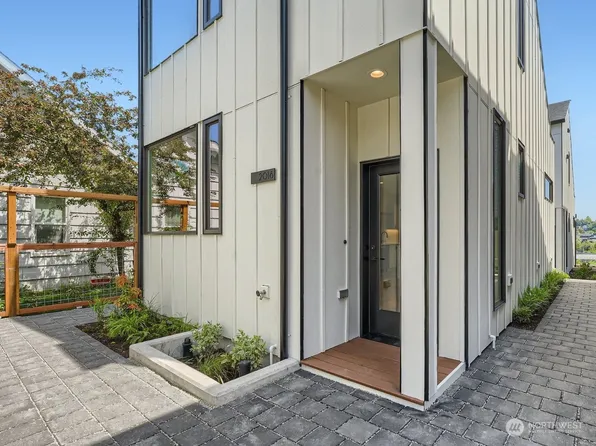 2016 19th Avenue S, Seattle, WA 98144