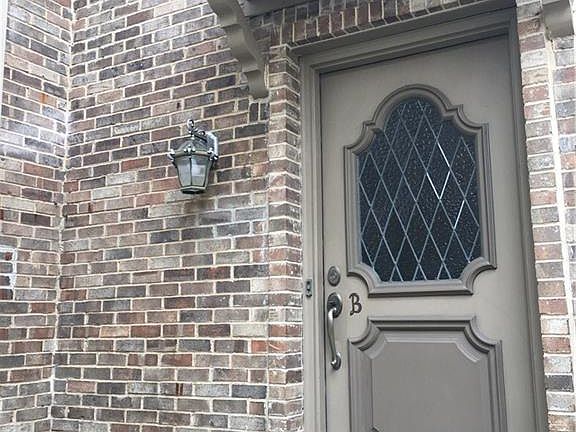 3rd image of 3412 Potomac Ave #3412A