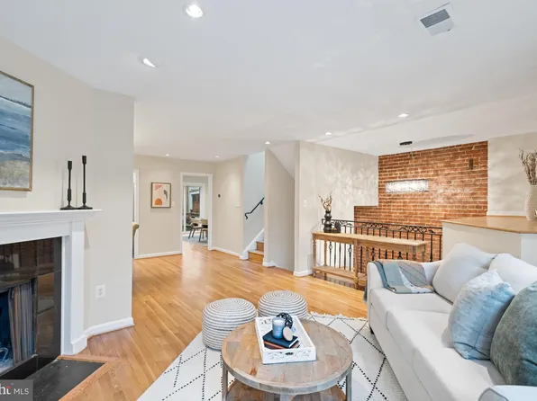 1634 Monroe St NW, Washington, DC 20010