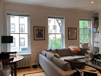 Rented by Places NYC