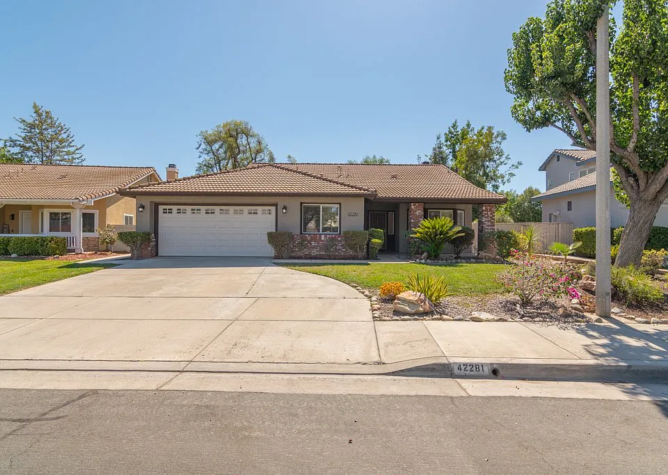 42281 Camino Romo