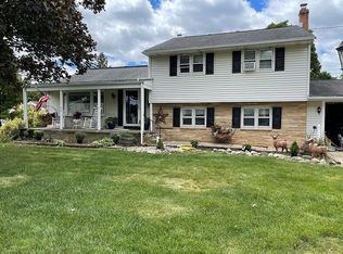 15 Yorkshire Rd, Hamilton, NJ 08610