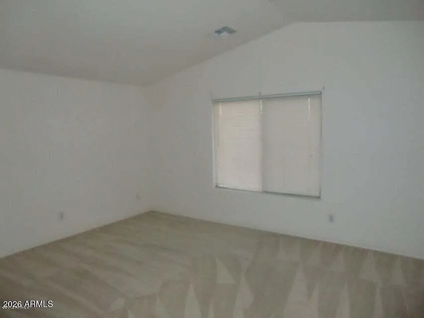 4 bed, 3.0 bath, 2138 sqft, $2,095 — Photo 4