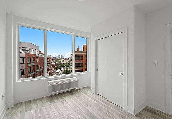 4th image of 27-15 Astoria Blvd #2A