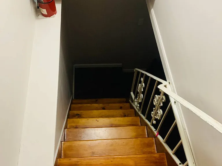 63 S 6th St — Photo 15
