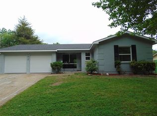 6415 Lazy River Dr, Dallas, TX 75241