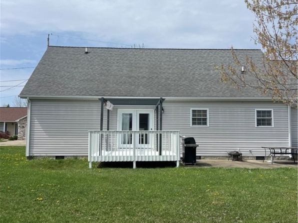 88 Seattle Slew Dr, Evans, WV 25241