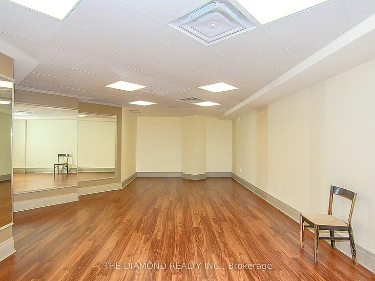 61 Heintzman St #1501 — Photo 40