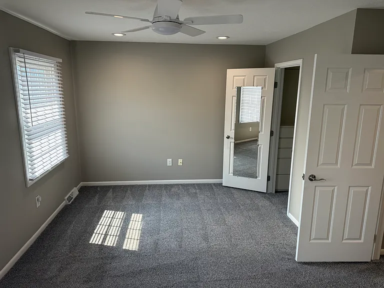 1032 S Court St — Photo 12
