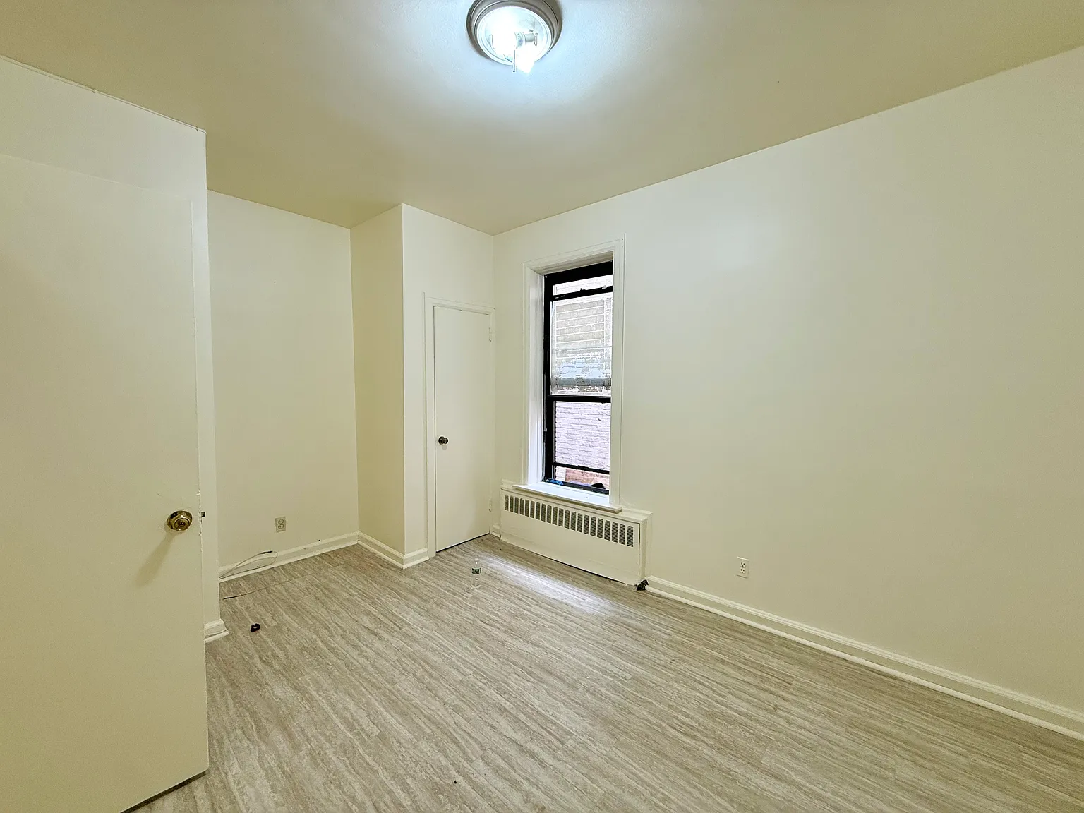 1 bed, $2,000 — Photo 2