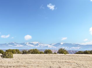 16 Laredowood Dr #B, Medanales, NM 87548