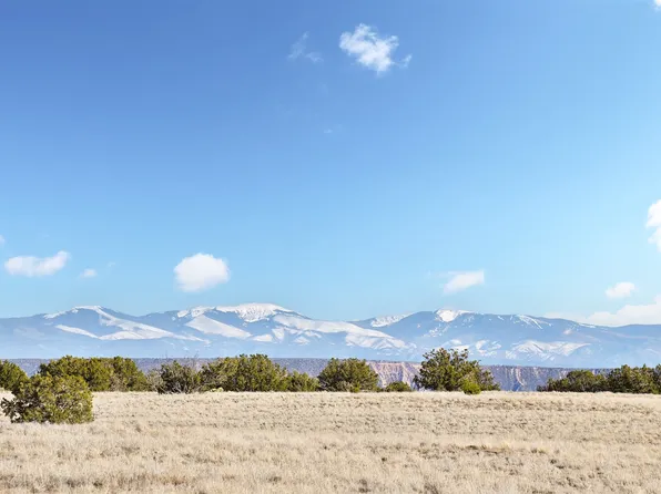 16 Laredowood Dr #B, Medanales, NM 87548