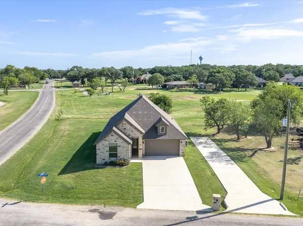 648 Half Moon Way, Bridgeport, TX 76426