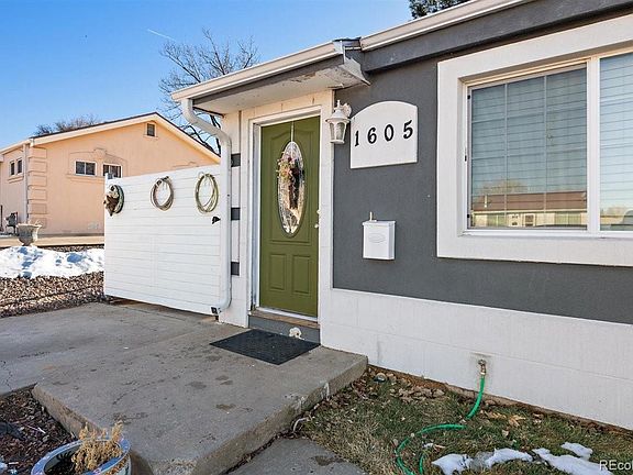 3rd image of 1605 S Shoshone St