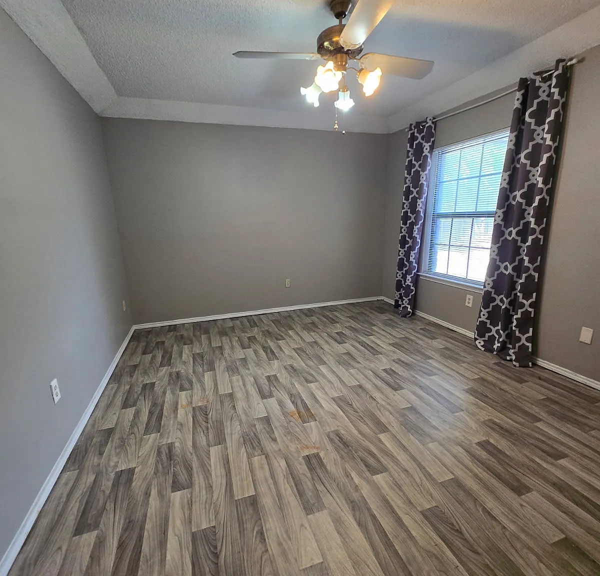 3 bed, 1329 sqft, $1,675 — Photo 1