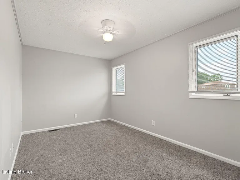 3509 Tabor Ct #6 — Photo 11