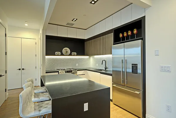 Sold by Ilite Realty Inc | media 4