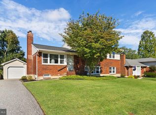 910 Starbit Rd, Towson, MD 21286