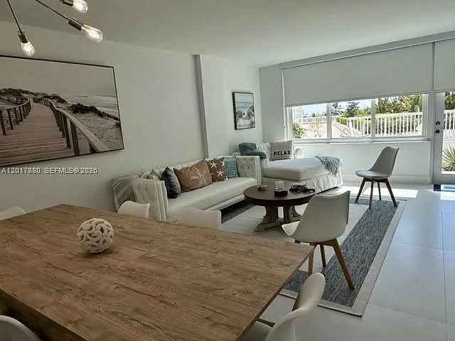 5401 Collins Ave #128 — Photo 18