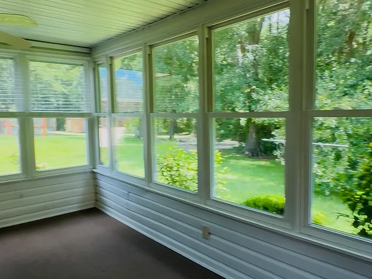 1129 Bartlett Dr — Photo 14