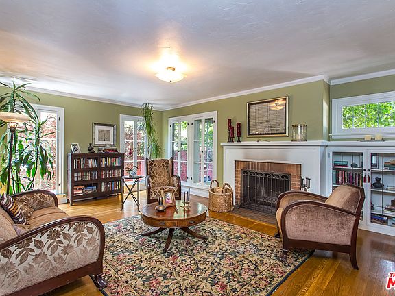 4th image of 590 Lillian Way