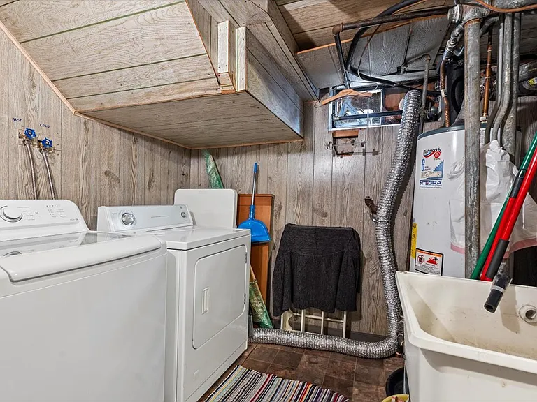 4836 Kirk St #B — Photo 16