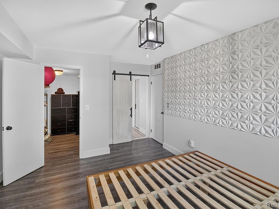 1695 Riverside Dr Apt 7, photo 20