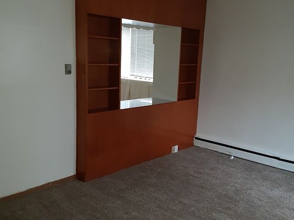 4th image of 4413 51st Ave #104