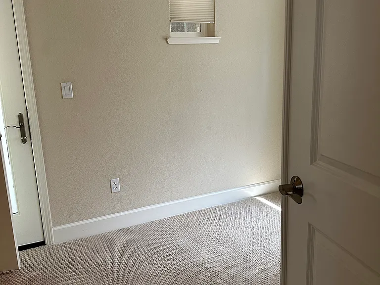216 Hockney Ave — Photo 19