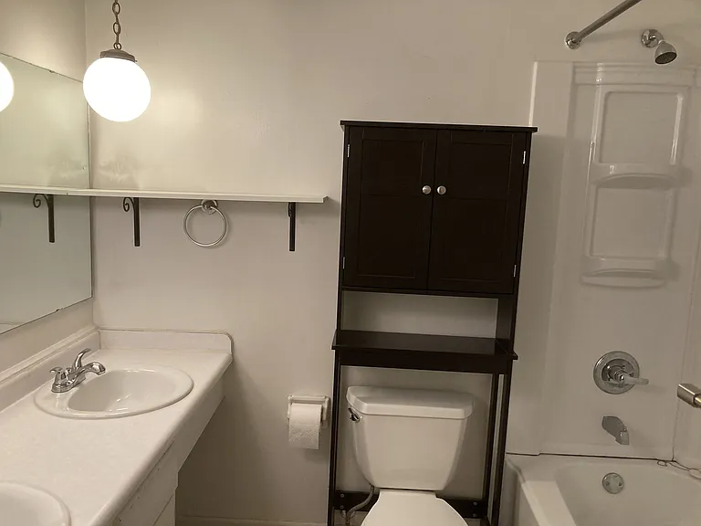 2720 Corlington Dr — Photo 21