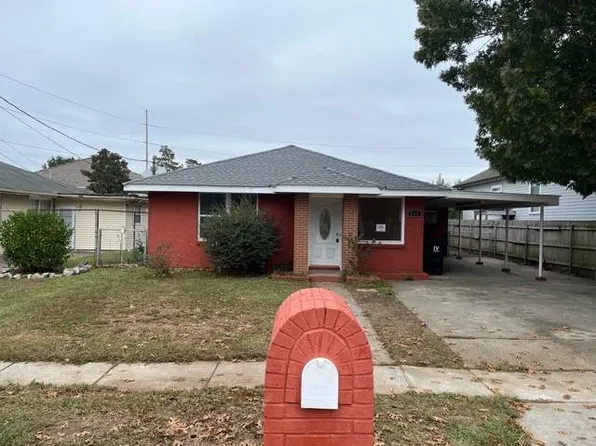 211 W Saint Avide St, Chalmette, LA 70043