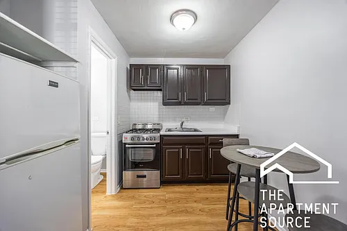 4541 N Beacon St #3F Photo 1