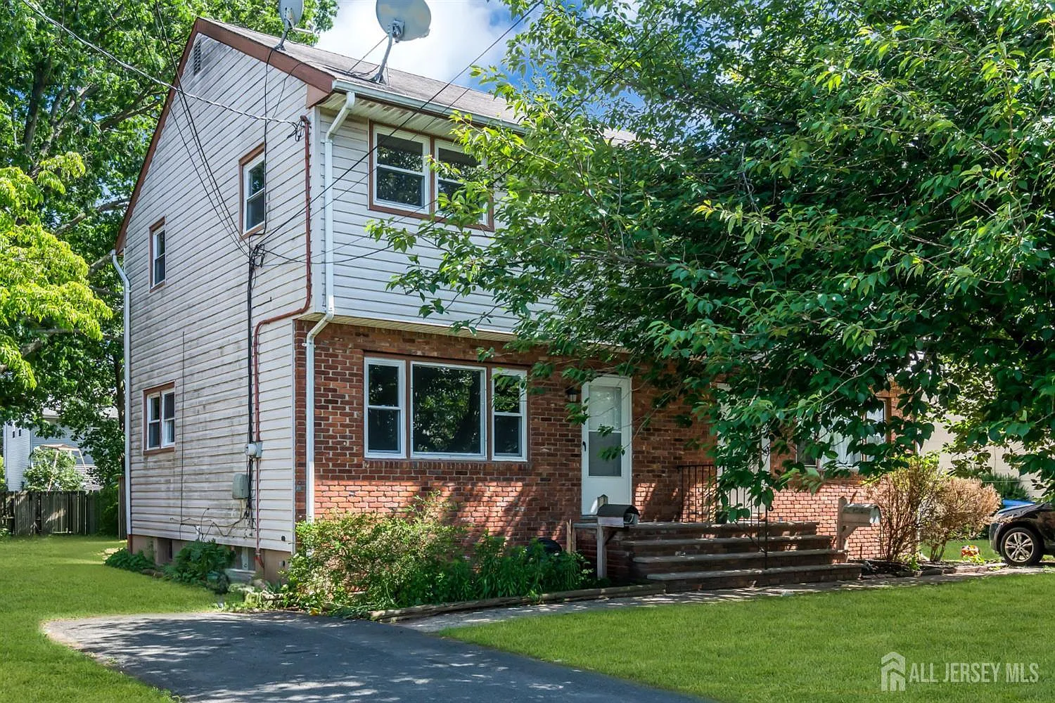 3 bed, 1.0 bath, $3,000 — Photo 1