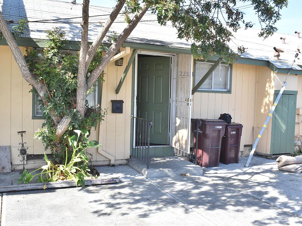 2nd image of 22307 S Garden Ave #Raeugt27u