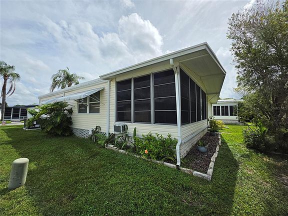 4th image of 5293 POINCIANA CIRCLE
