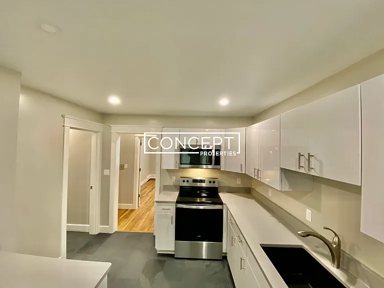 33 Portsmouth St #1 — Photo 2