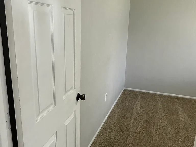 1401 Zuni Pl — Photo 30