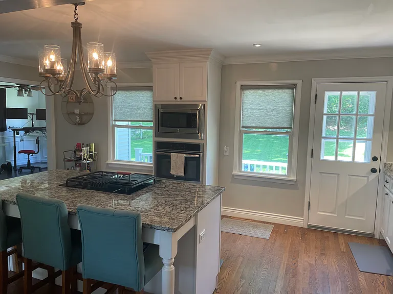 6936 Ravenscroft Dr — Photo 10
