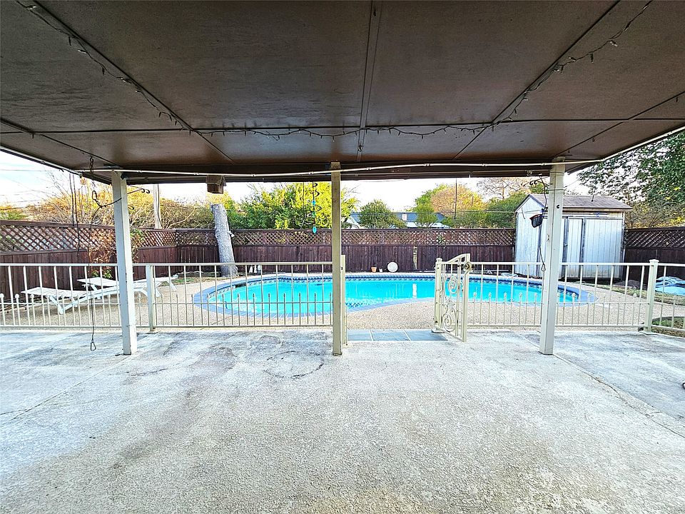 1st image of 6208 Brookside Dr