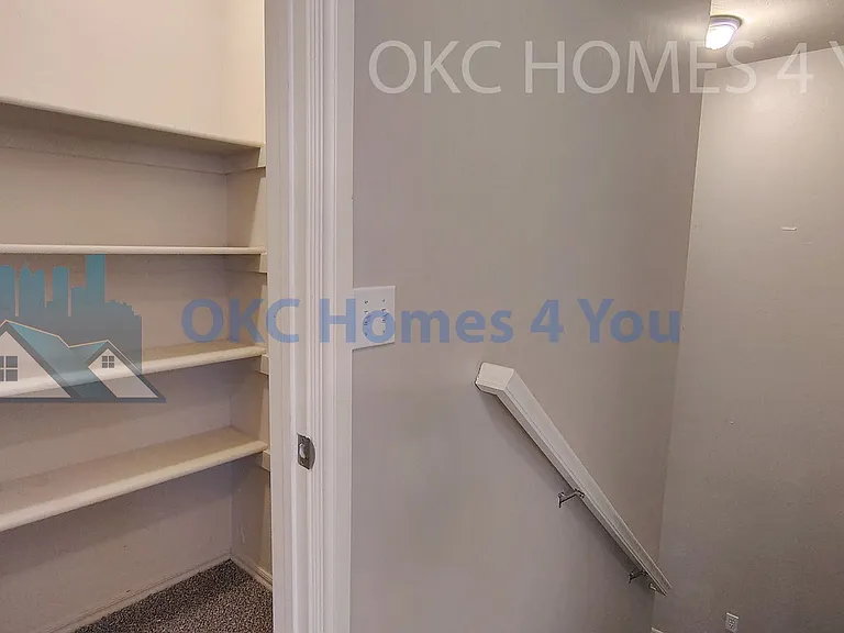 606 Garrison Ln — Photo 26