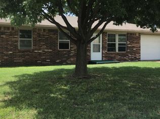 2103 Elmwood Dr, Blackwell, OK 74631