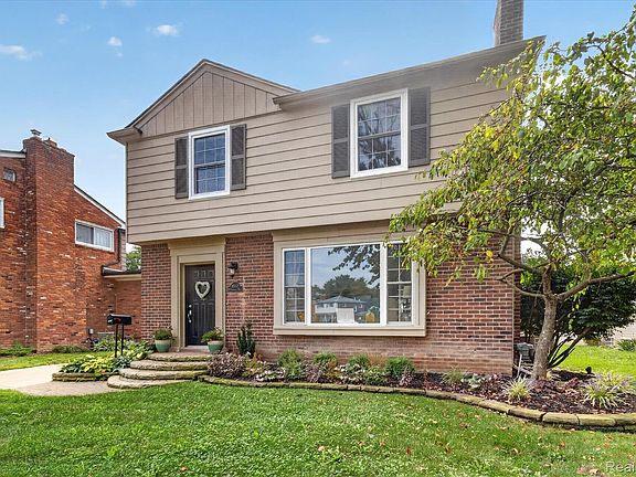 5th image of 1037 W Selfridge Blvd