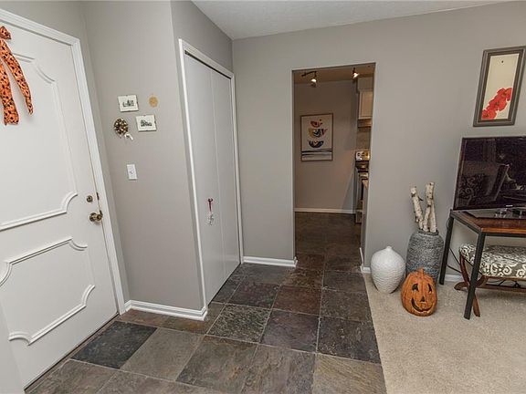 2nd image of 1931 King James Pkwy APT 101