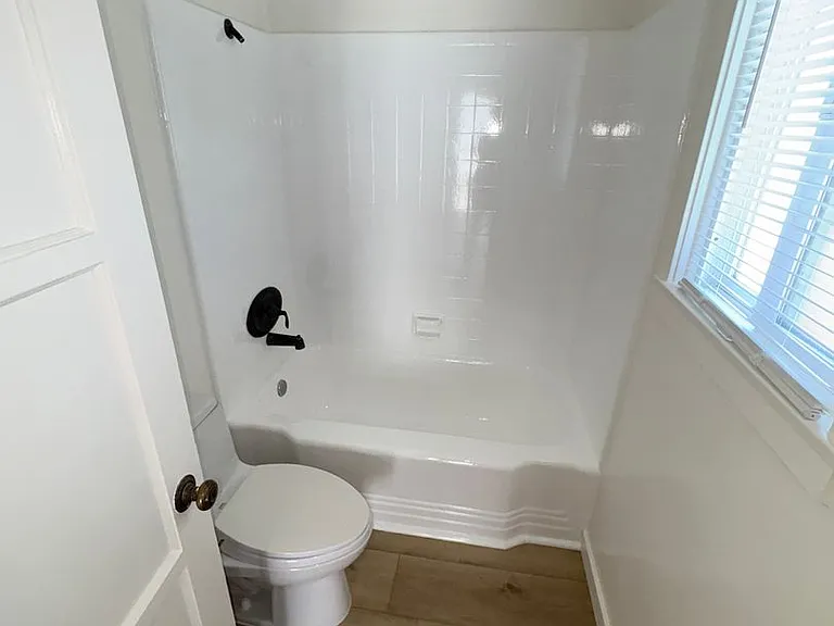 5351 E Ocean & 8/10 Santa Ana — Photo 16