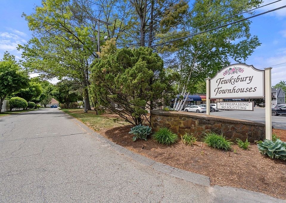 1st image of 54 Decarolis Dr Unit 54